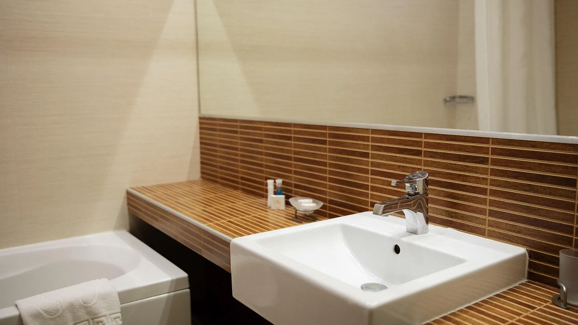 Austin Hotel Baku